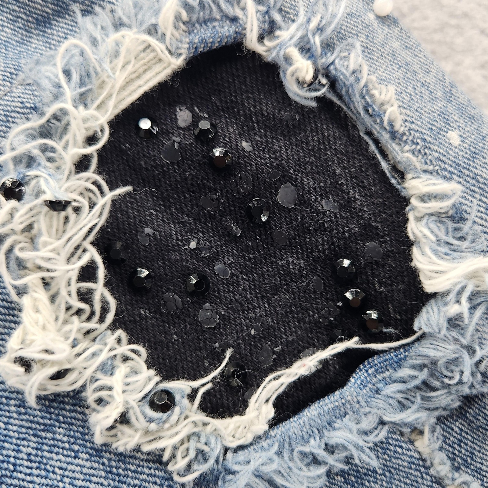 RSTNE Jacket Mens Large Blue Denim Distressed Paint Splatter Ripped Studded