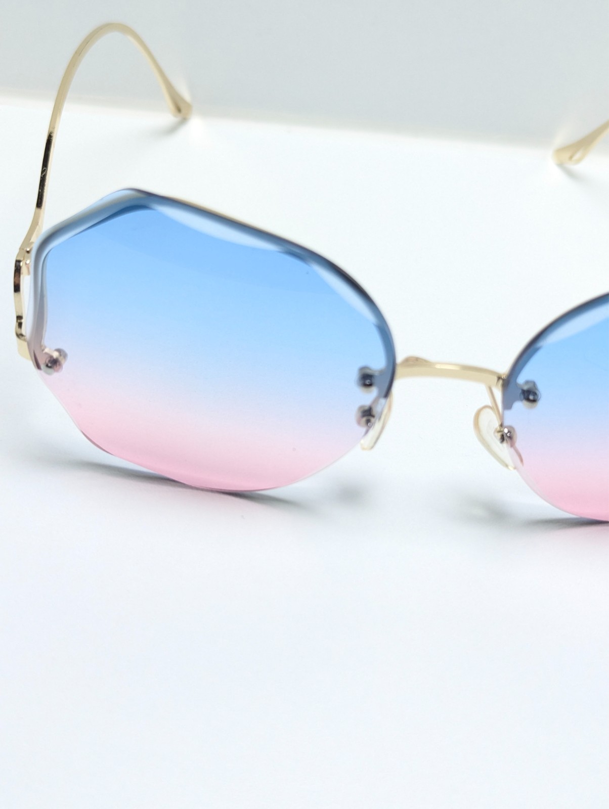 Chic Blue Pink Gradient UV Gold Geometric Semi Rim Women’s Fashion Sunglasses