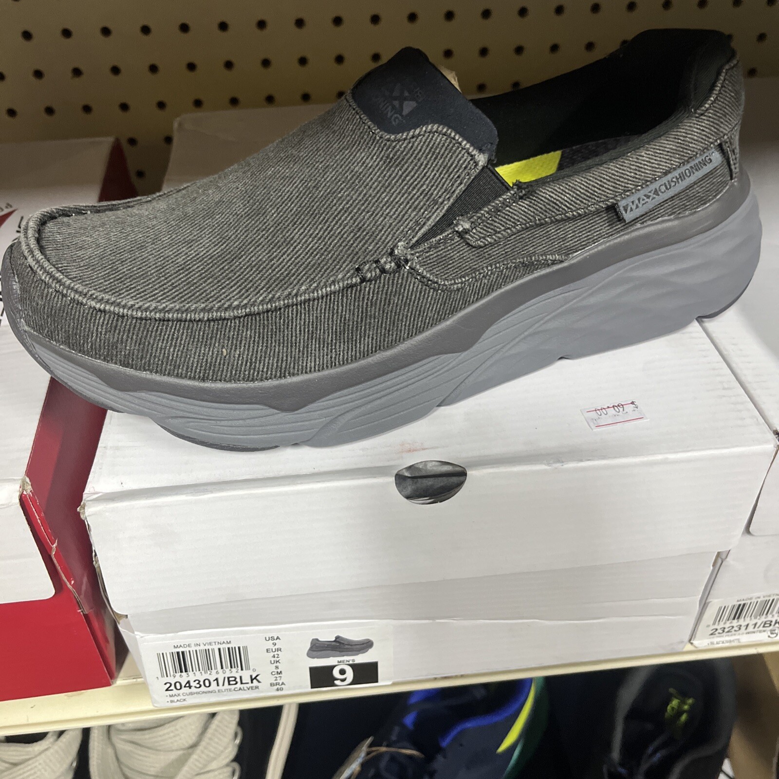 All Tenis On Existen Are 20% Off Just Asking Your Favorite And If Is Available.