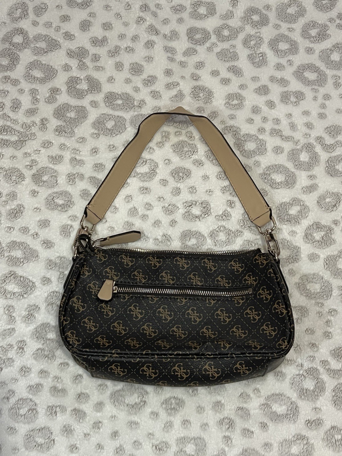 GUESS Monogram Shoulder Bag Black/Beige Zip, Lined Inner Pockets, Beige Strap