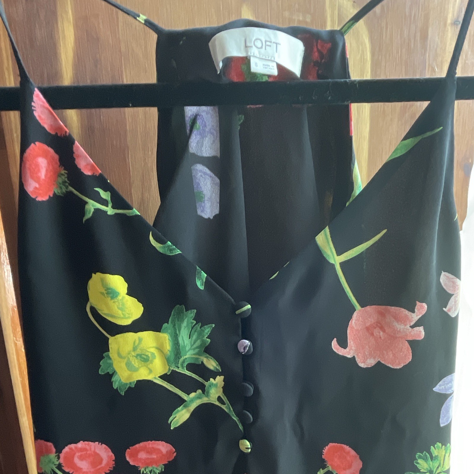 LOFT Women’s Black Floral V-Neck Spaghetti Strap Button Front Cami Tank S