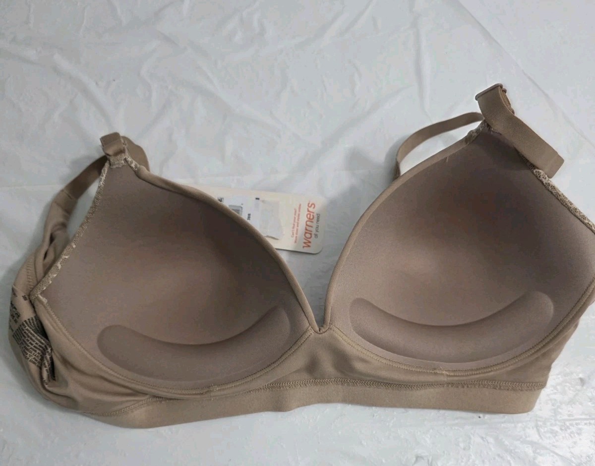 NWT WARNERS SIMPLY PERFECT 38B BEIGE WIRELESS BACK SMOOTHING LIFT PADDED BRA