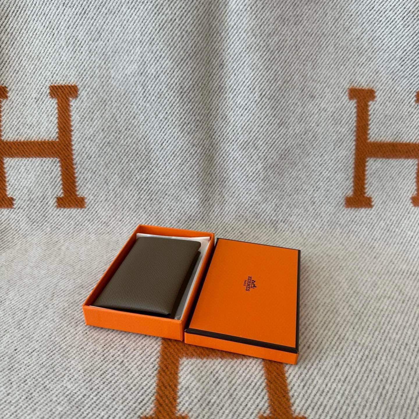 Hermes Calvi Silver Buckle Evercolor Calfskin Card Holder – Unused #11H4DFH