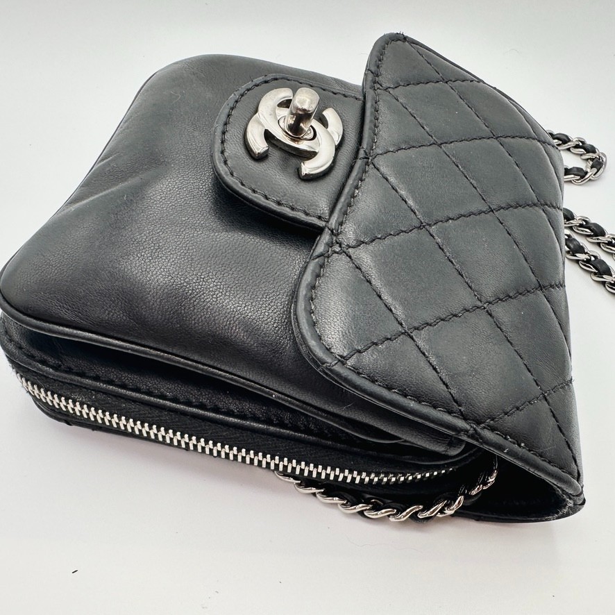 CHANEL Clams Wallet on Chain WOC Black Lambskin Silver Hardware 2012 Authentic