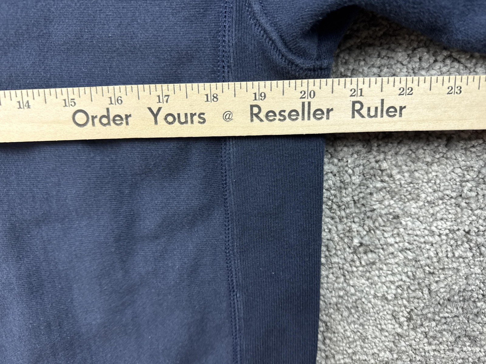 Champion Reverse Weave Sweatshirt Mens Medium Blue Fleece Crewneck Logo