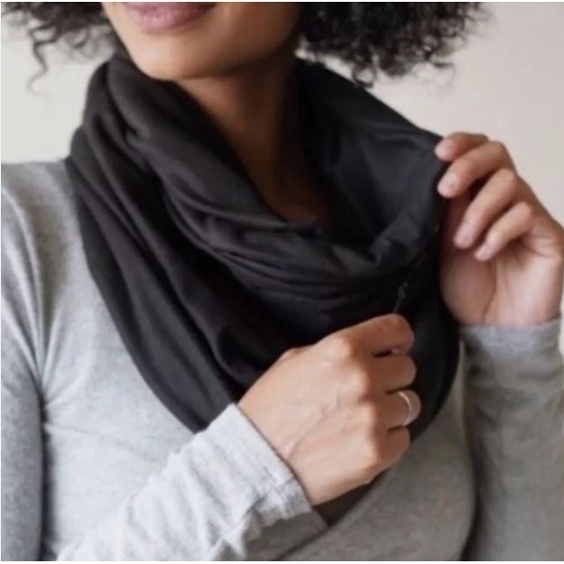 Beyond Yoga NWT Black Pocket Infinity Scarf Hidden Zipper Travel Versatile