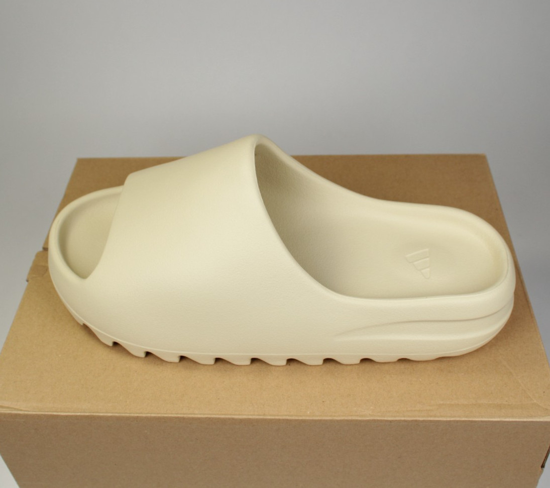 Adidas Yeezy Slide -SIZE 9US “Bone” NEW WITH BOX-FAST SHIPPING- Unisex FZ5897