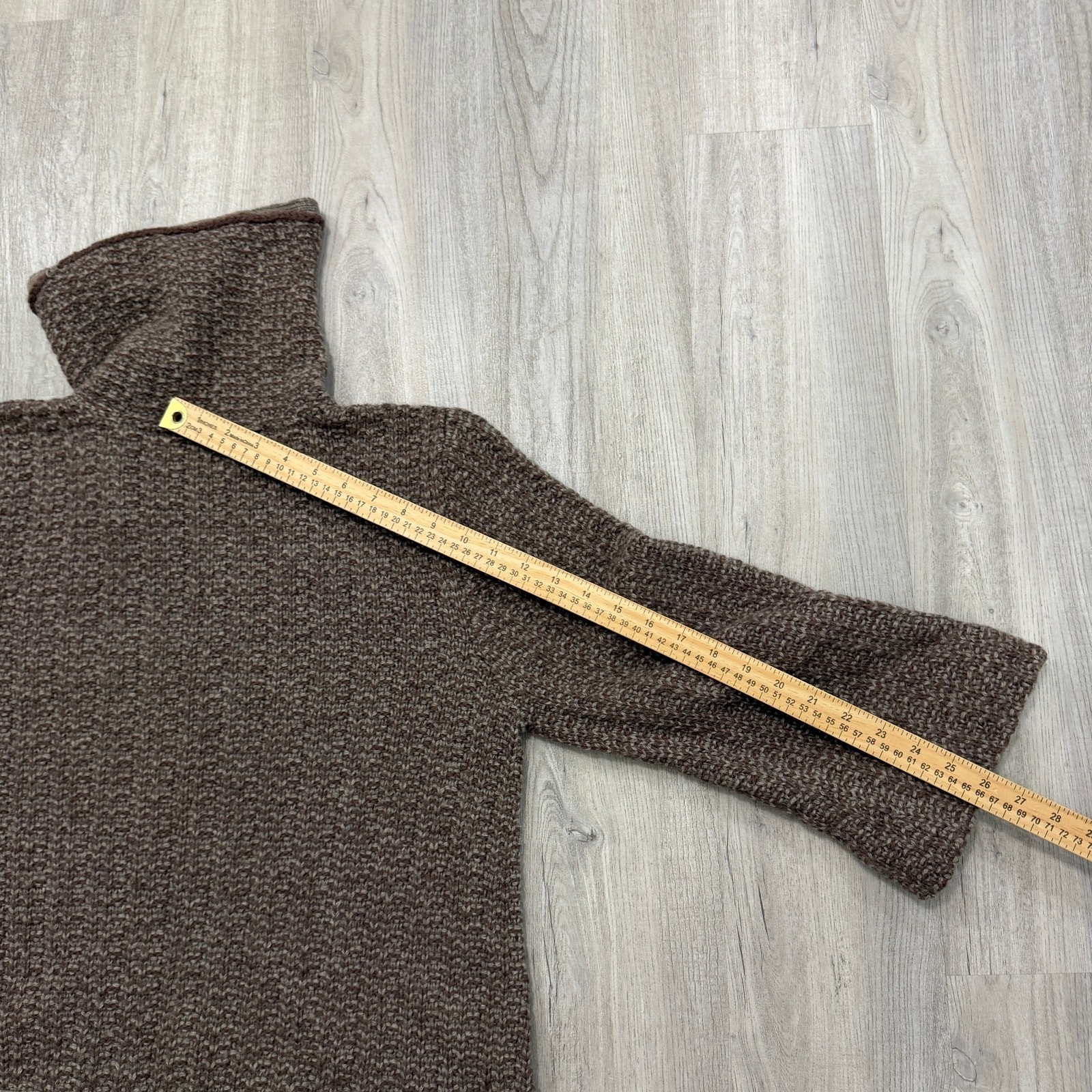J Peterman 100% Wool Sweater Size Extra Small CS Brown Knit Turtleneck Fisherman