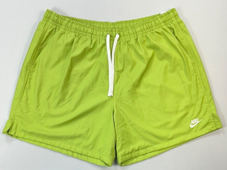 Men’s Nike Standard Fit Mid Thigh Length Mesh Lined Shorts NEW XXL