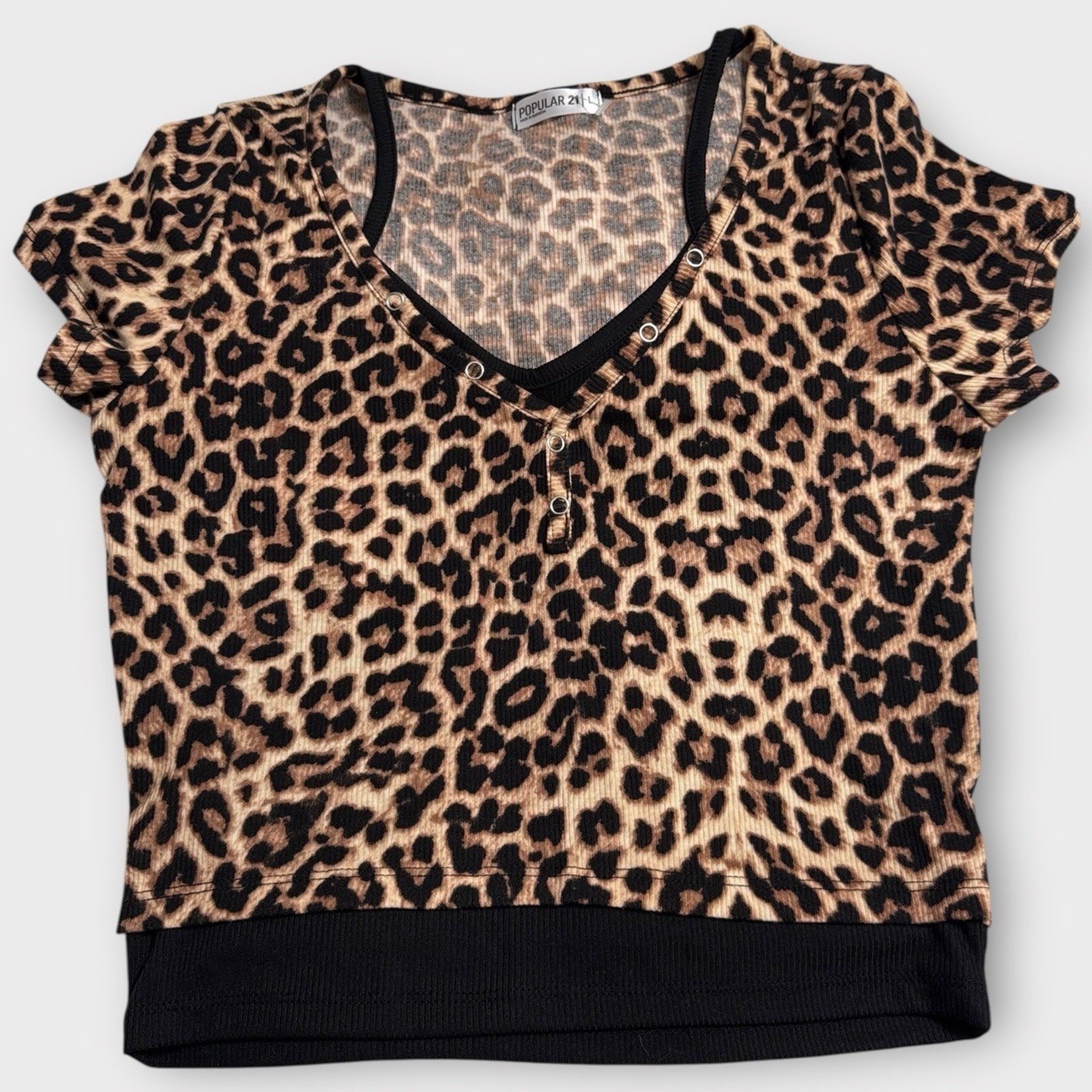 EUC Popular 21 Leopard Print V-Neck Top – Size L – 0516