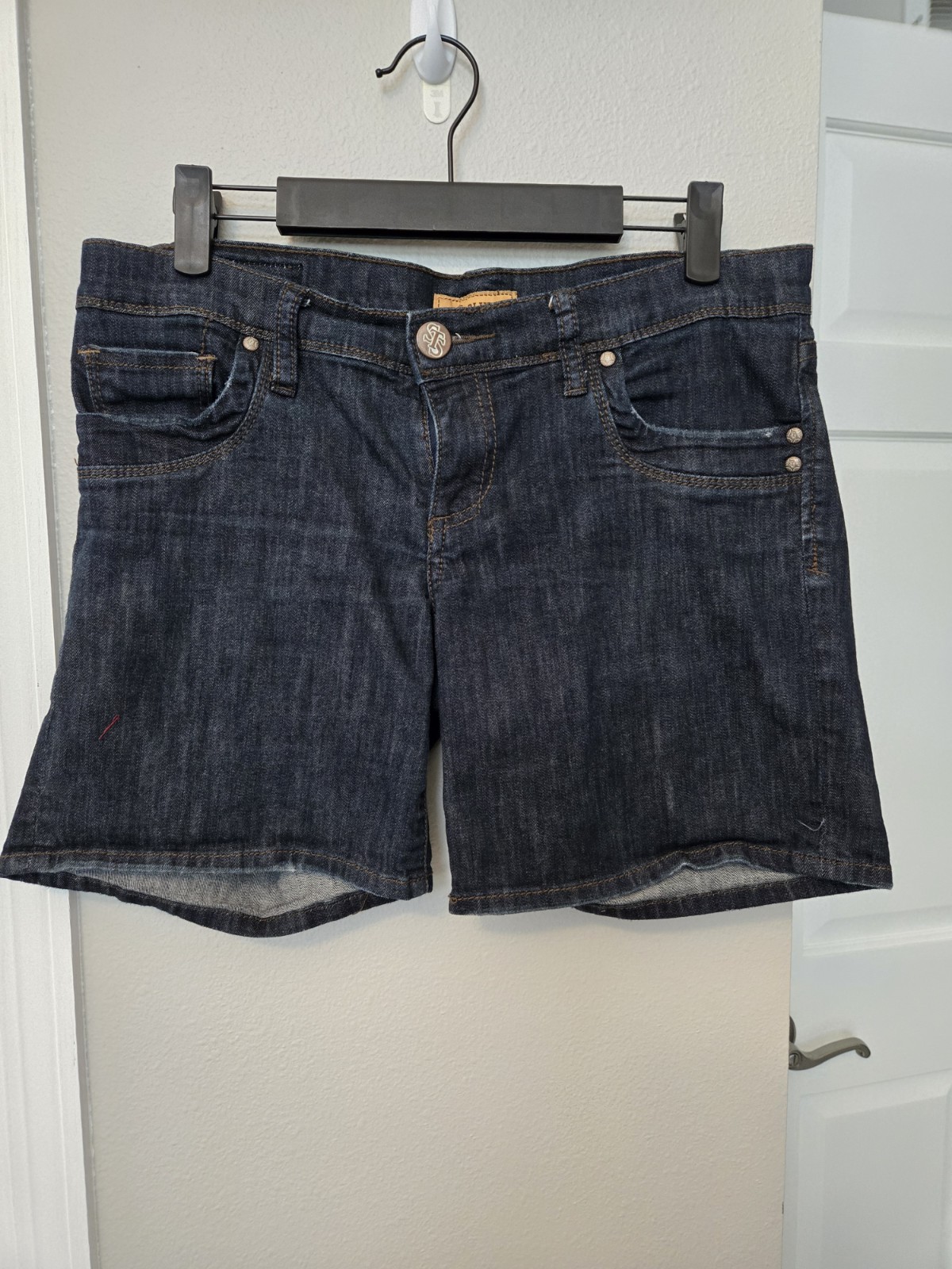 Women’s Shorts by Blue Size 28