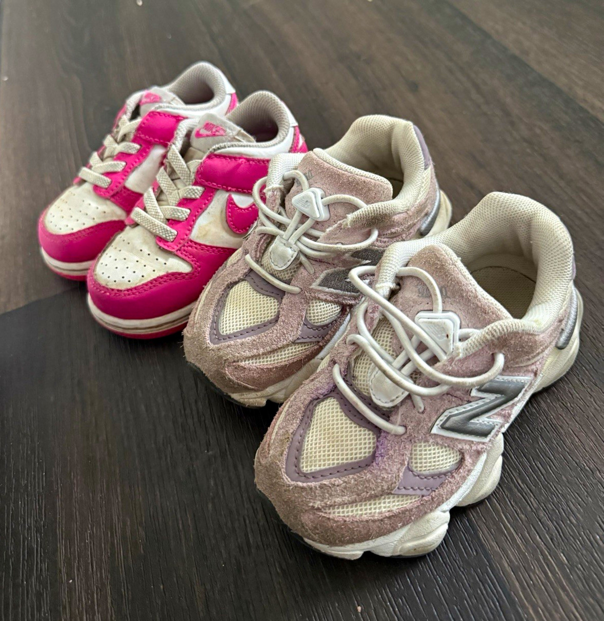 New Balance 2002R Unisex Kids Sneaker US 7 Pink/White/Gray Lace-Up Low