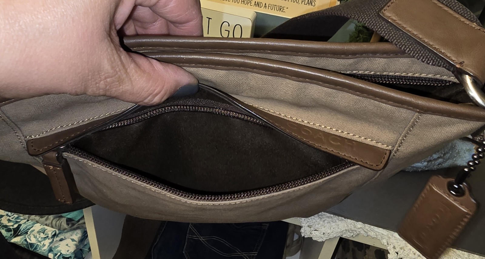 COACH KHAKI BROWN CAMDEN CANVAS ZIP TOP CROSSBODY (F70820) EXCELLENT CONDITION
