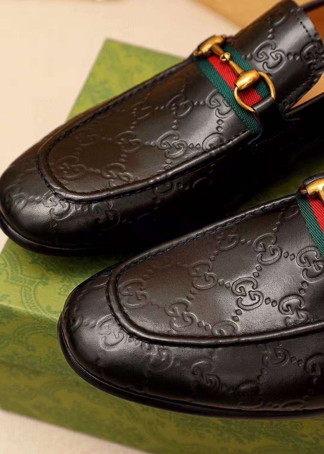 Gucci Men’s Horsebit Web GG Loafers Black Leather Slip On Dress Shoes