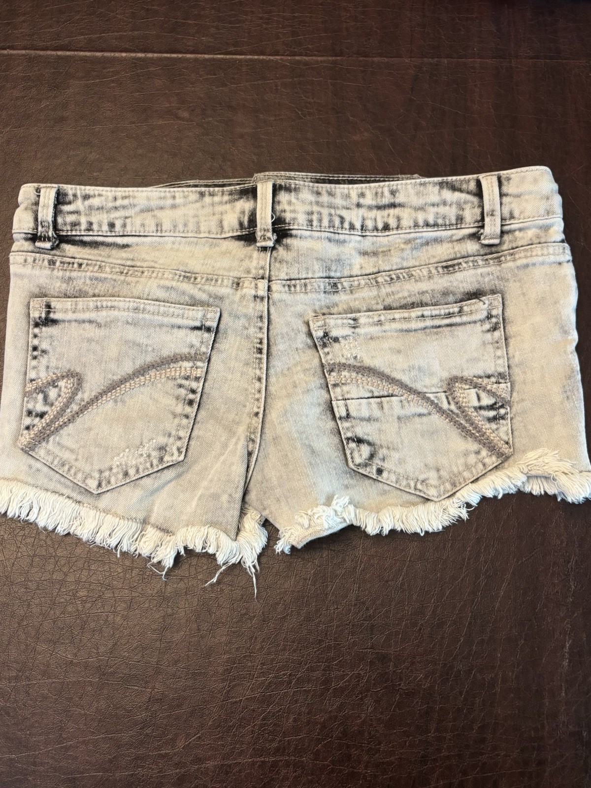 Hippie Laundry Distressed Shorts Cutoff Low Rise Waist 28 Inches