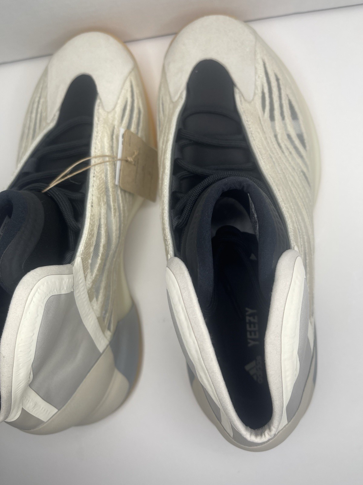 adidas Yeezy QNTM “Mist Slate” – Style Code HQ2085 | Size 11.5