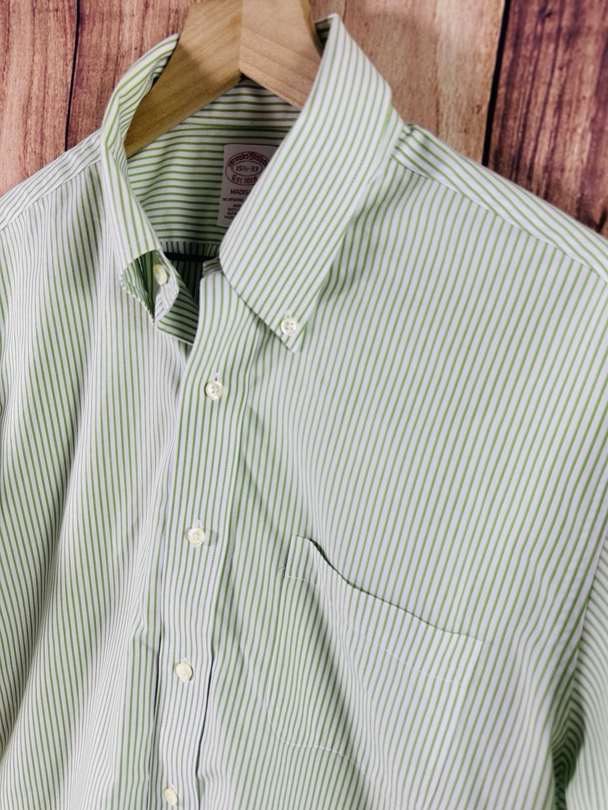 Brooks Brothers Madison Men Shirt Button Down Shirt Green Striped MED 15-1/2 33
