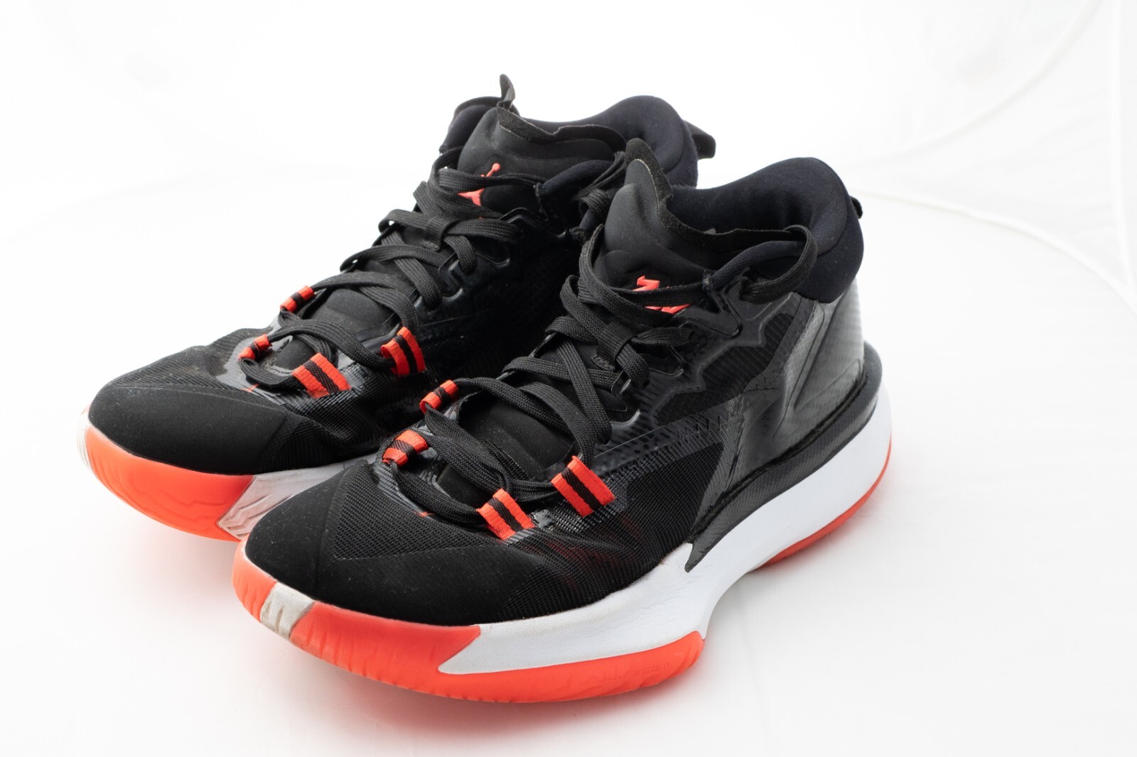 Jordan Zion 1 Black Size 9 – da3130006 comes with original box