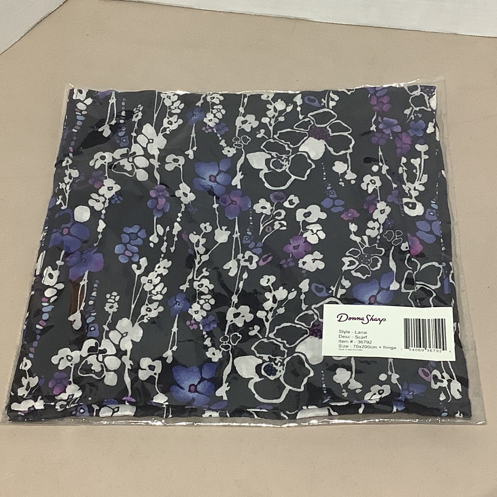 Donna Sharp Scarf Lanai NEW in PACKAGE 70×200 cm or 27×78″+ Fringes Black Purple