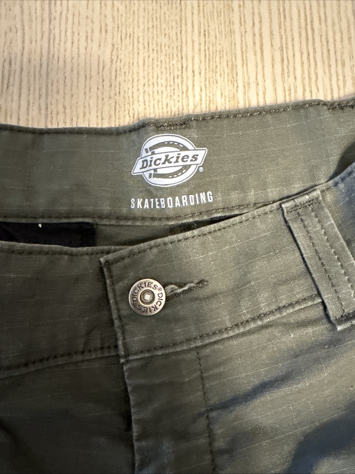 Dickies Skateboarding Cargo Shorts Mens Size 29 Olive Moss Green 11” Inseam Y2K