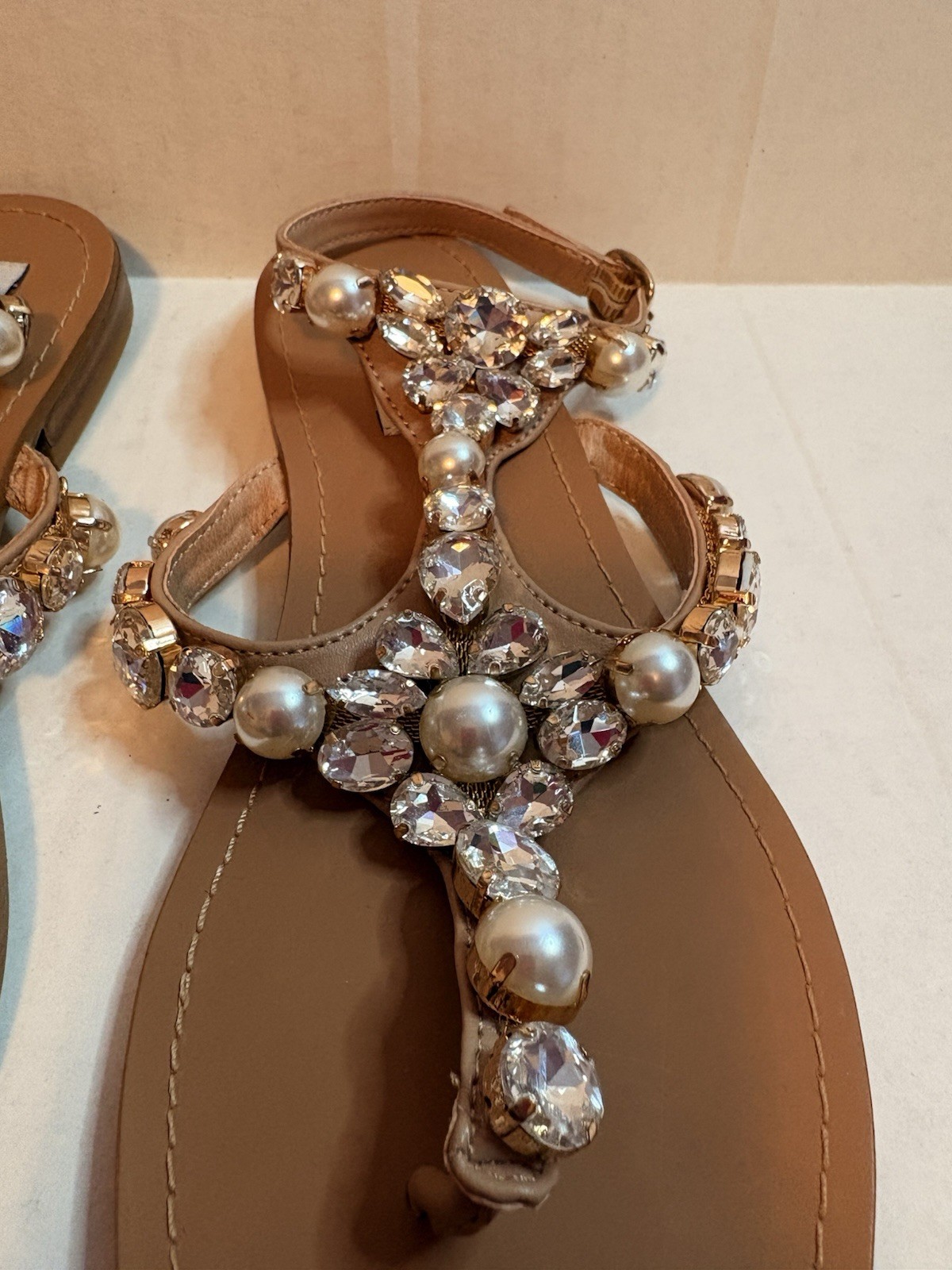 Steve Madden Chantel Embellished Thong Sandals Tan Womens Size 9M