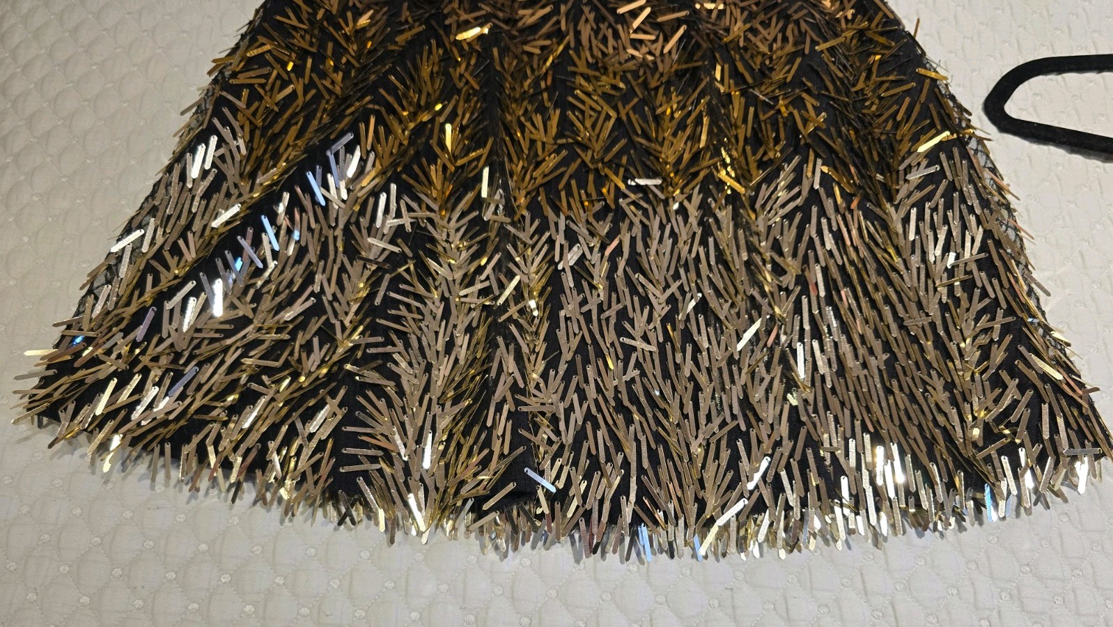 Alice + Olivia Cina Embellished Glitter Tassel Mini Skirt Ombre Gold Size 2