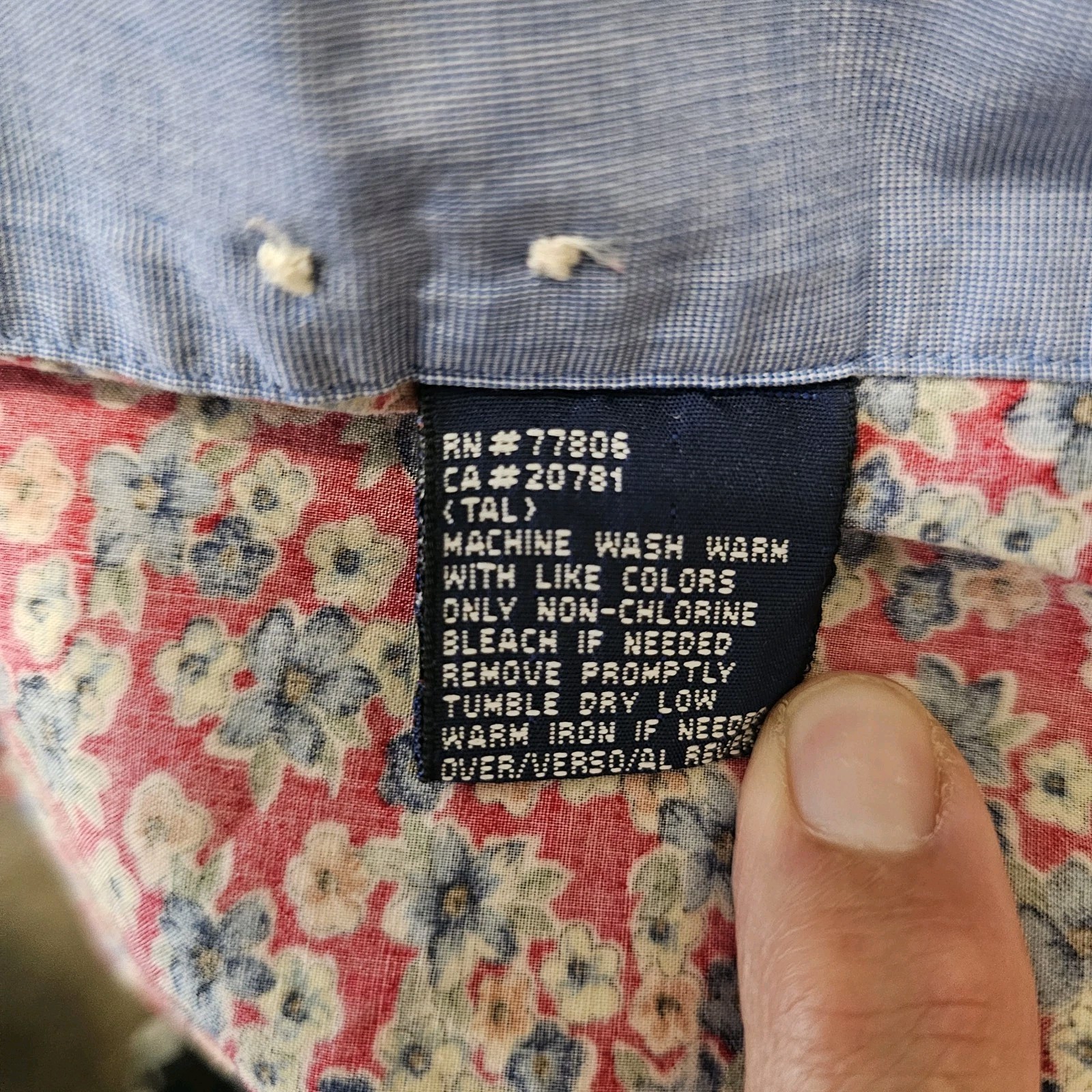 Tommy Hilfiger L Button Down Red White Blue Floral Vintage Hawaiian
