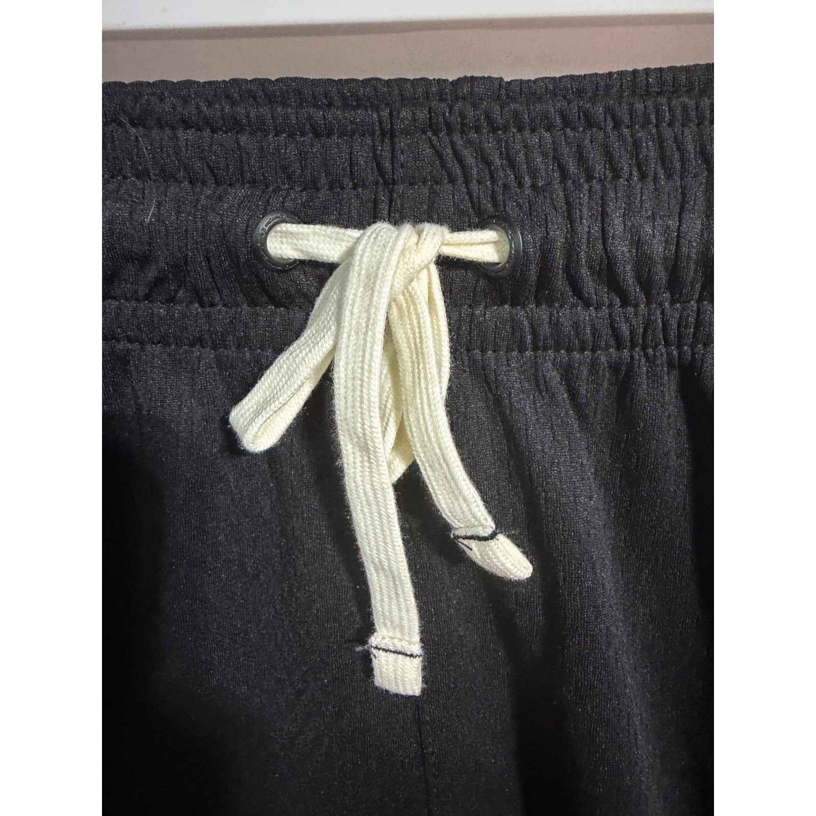 Champion Men’s Mesh Shorts Large Black Stripe Drawstring Athletic Basketball NWT
