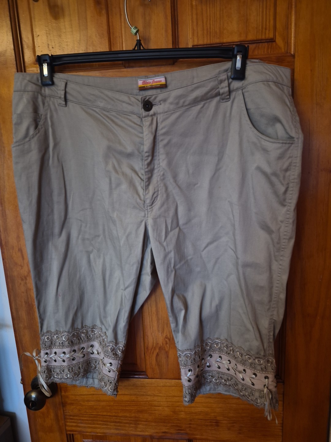 Elite Jeans Womens size 21/22 Stretch Cotton Blend Cropped Pants
