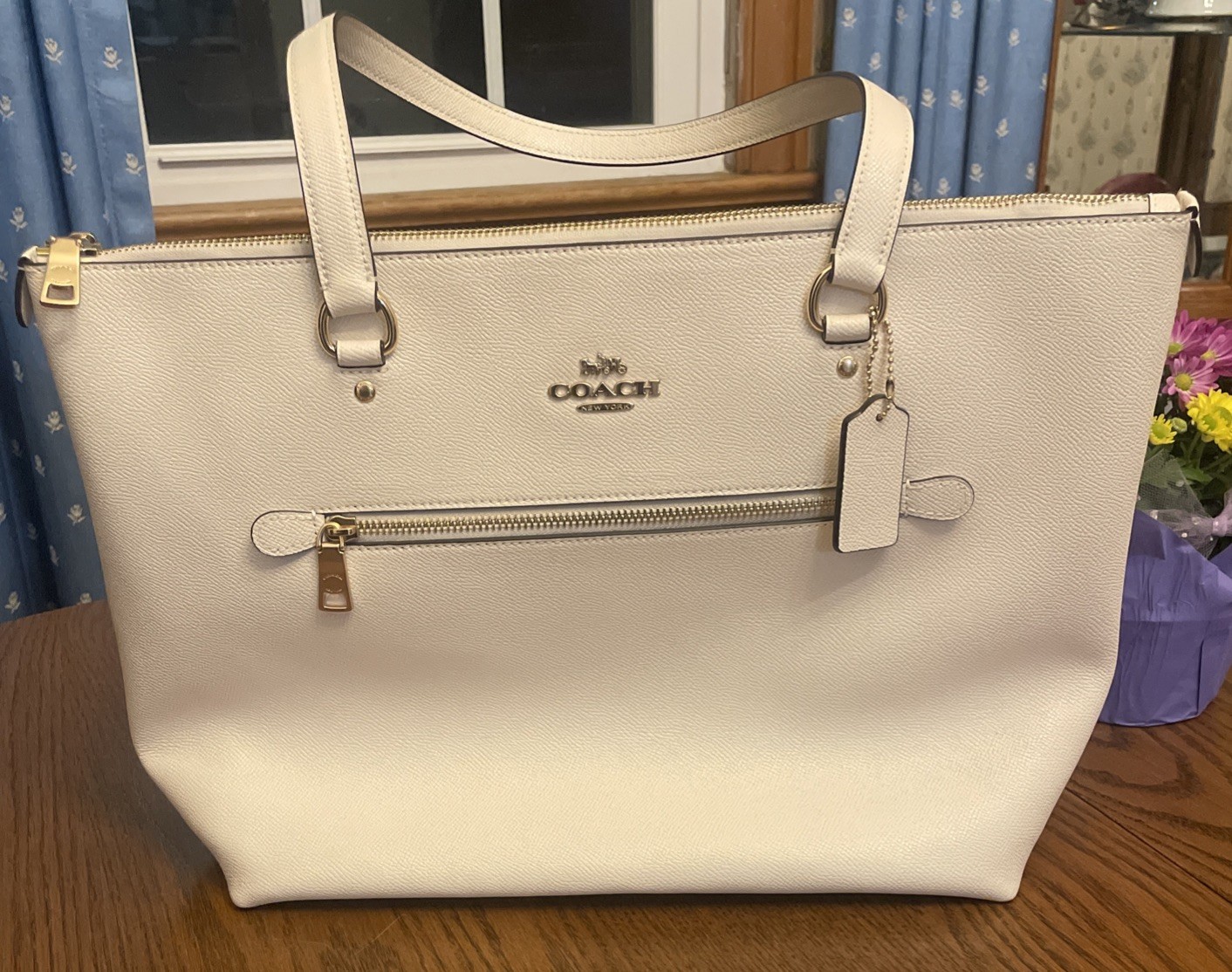 COACH 79608 Crossgrain Leather Gallery Tote IM/CHALK New