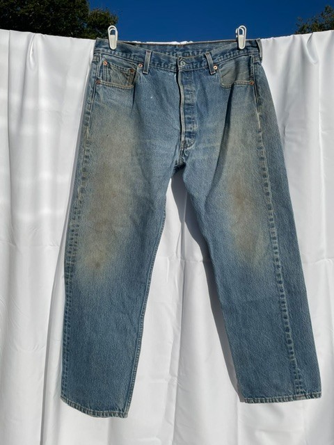 501xx Levi’s Men’s Jeans Straight Leg Button Fly Vintage 38×32