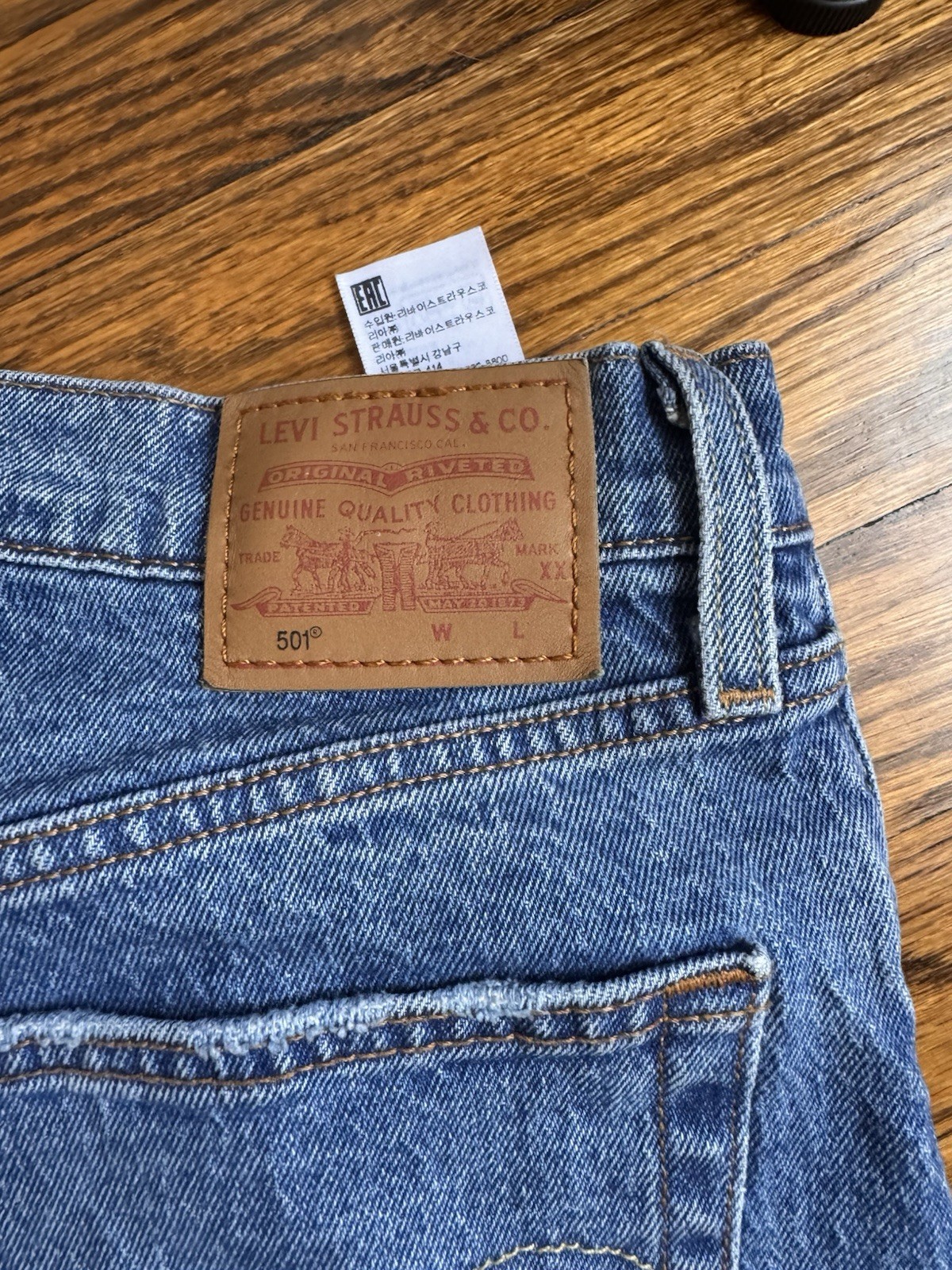 Levi’s Premium 501 Men’s Blue Denim Straight Leg Button Fly Distressed Jeans