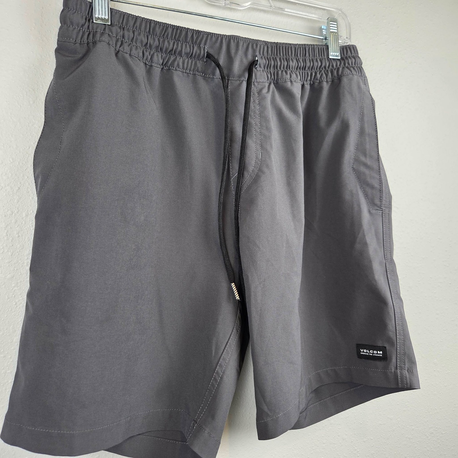 Volcom Mens Stones Hybrid Elastic Waist Shorts Size Small Gray Drawstring