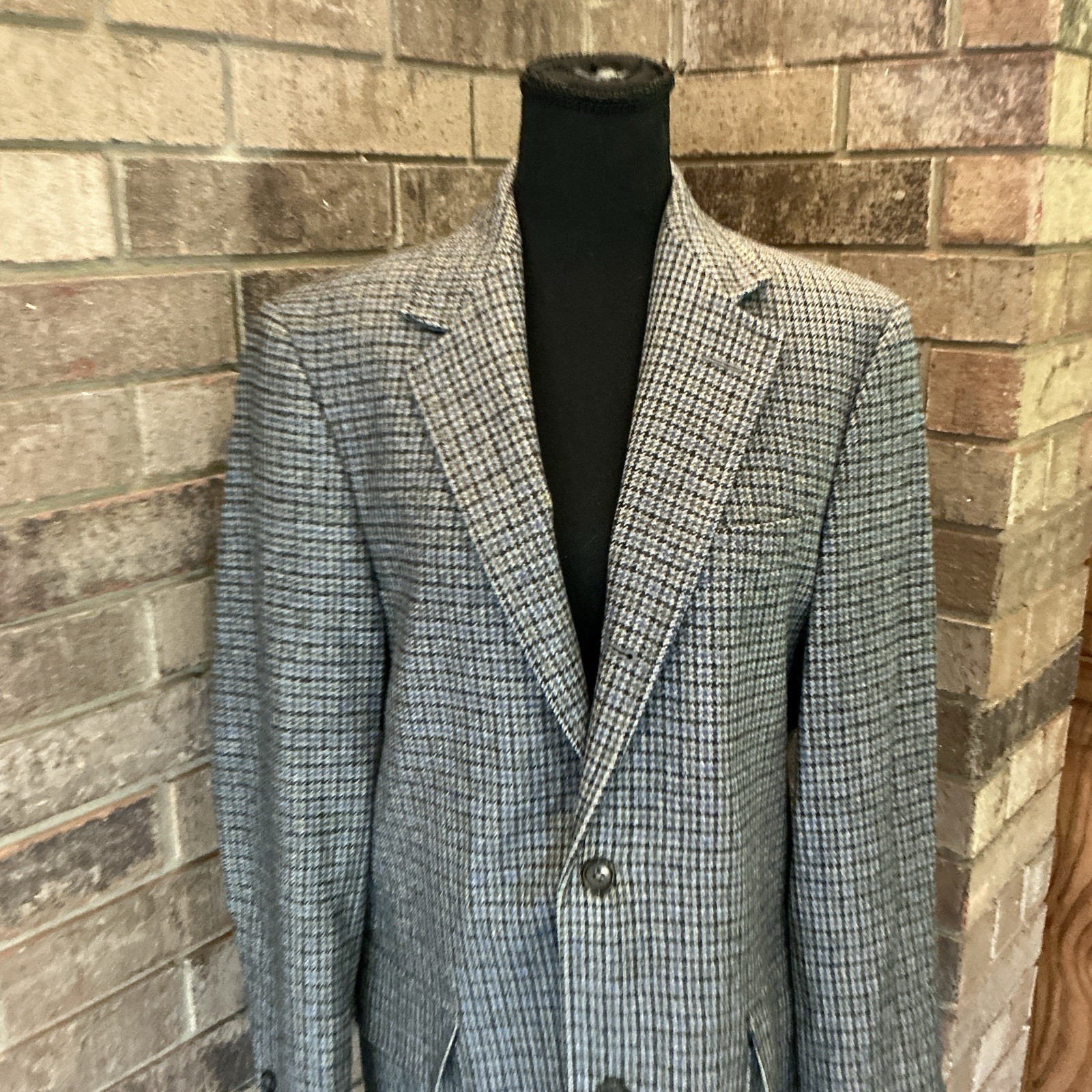 Brooks Brothers 100% Wool Houndstooth Blazer Sz 39R Italy Made Sport Coat #55E7