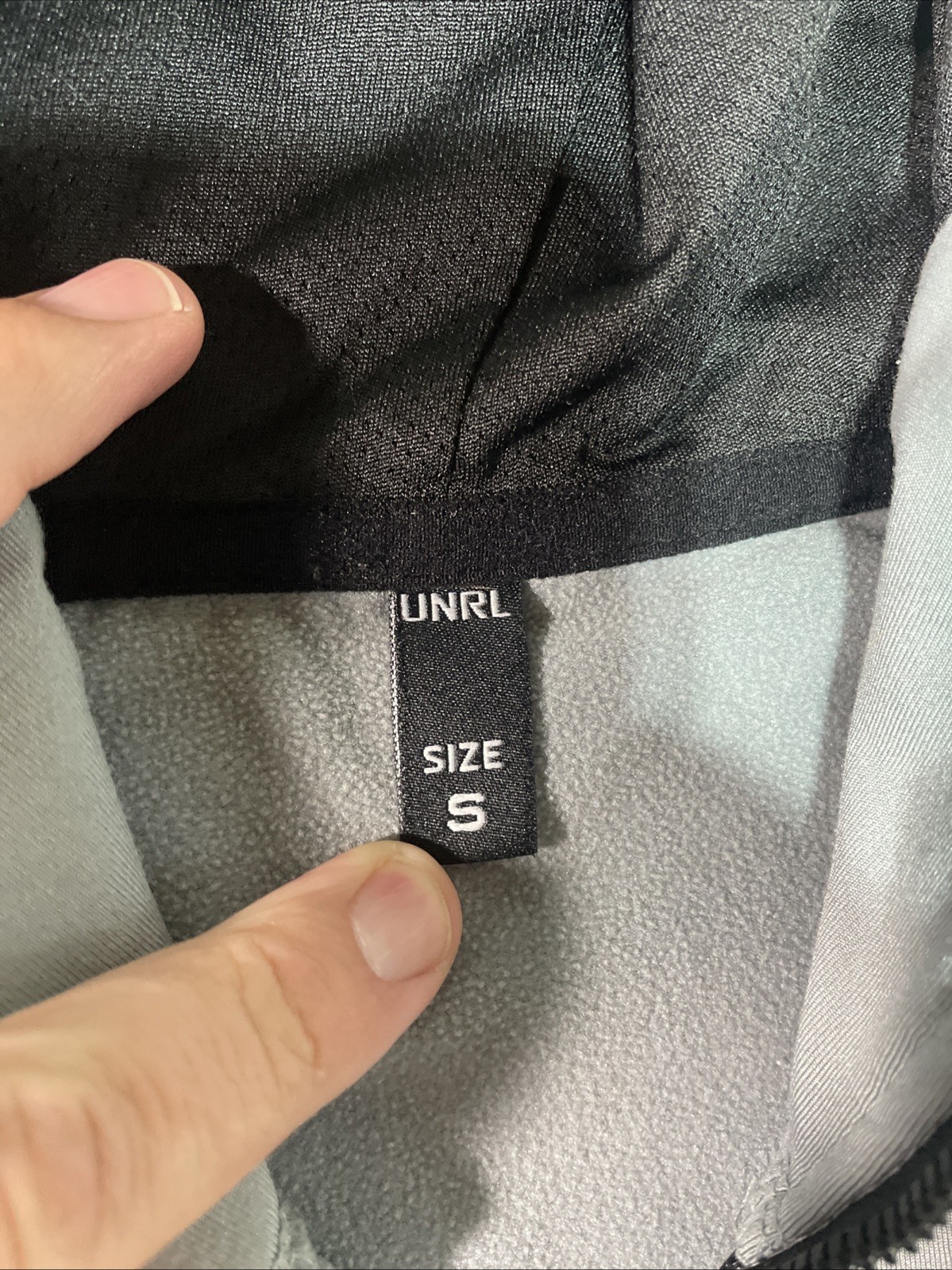 UNRL Men’s Full Zip Performance Hoodie Jacket Gray Size Small Stretch Athletic