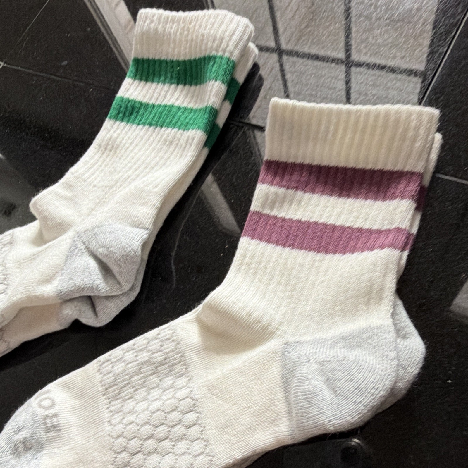 Bombas Unisex Compression Crew Socks Size S White Green Purple Striped 2 Pairs
