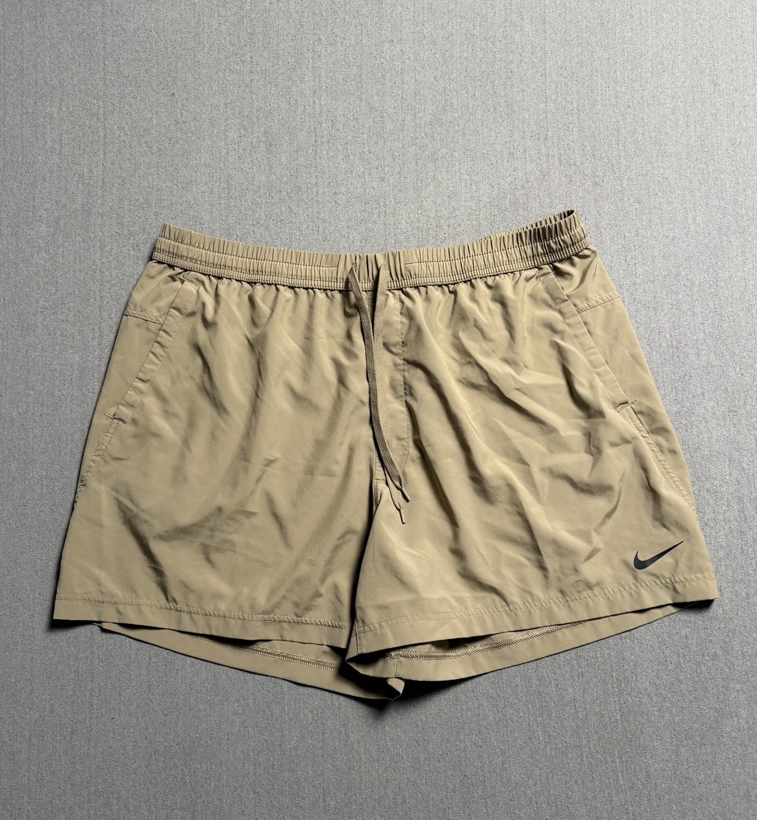 Nike Shorts Mens 2XL Brown Standard Fit Length Unlined Athletic Gym FN4347