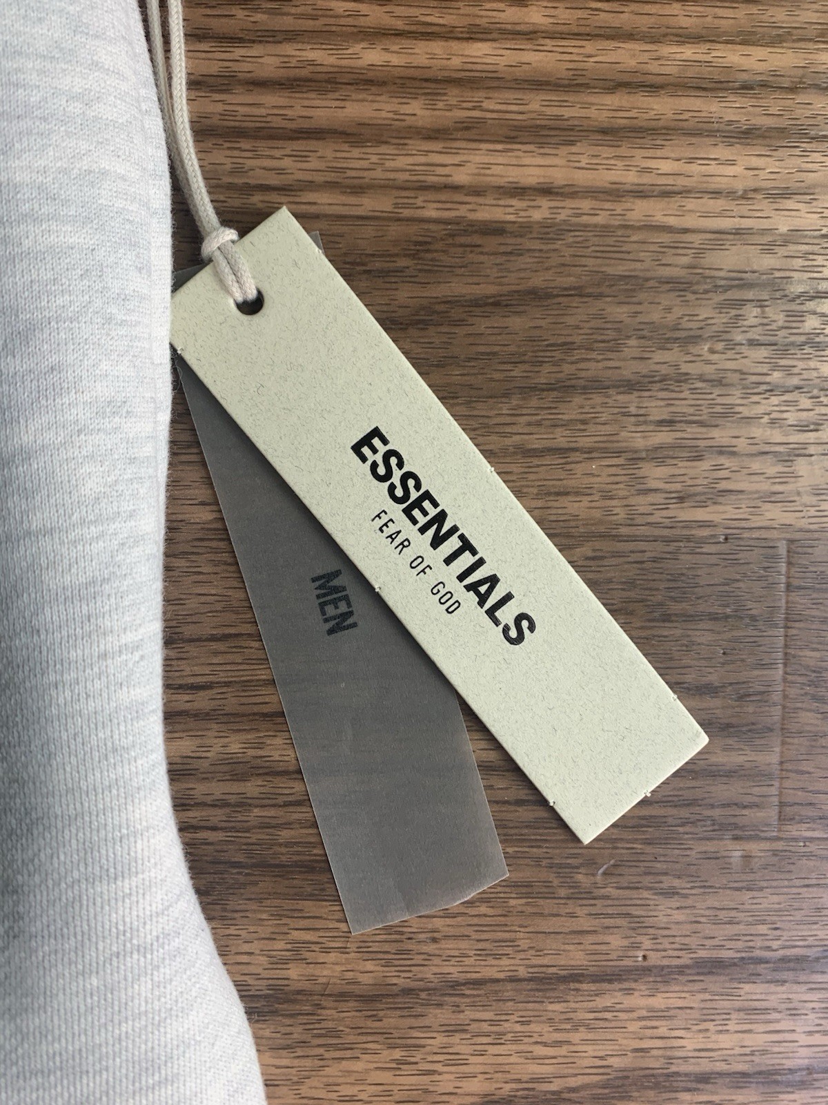 Essentials Fear of God Men’s Gray Sweat Shorts M Pockets Drawstring Logo NWT