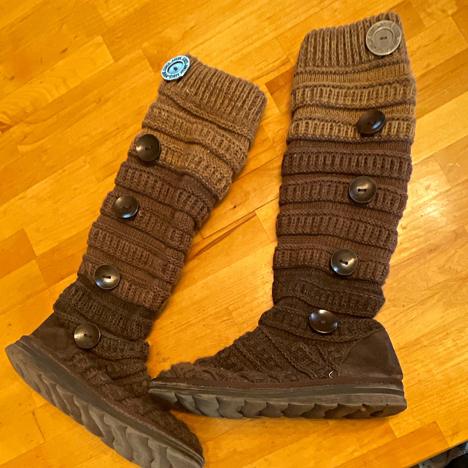 Muk Luks Brown Knit Knee-High Boots Button Detail Rubber Sole Pull-On Women’s 8