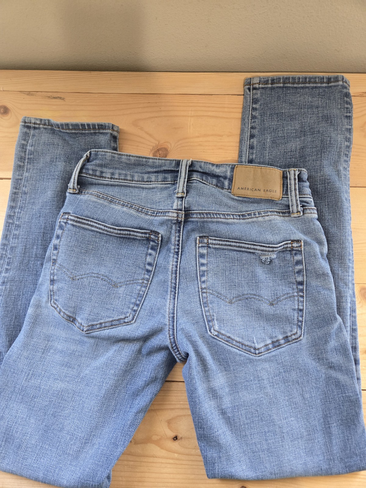 American Eagle Mens Airflex Denim 26×30 Distressed Light Wash