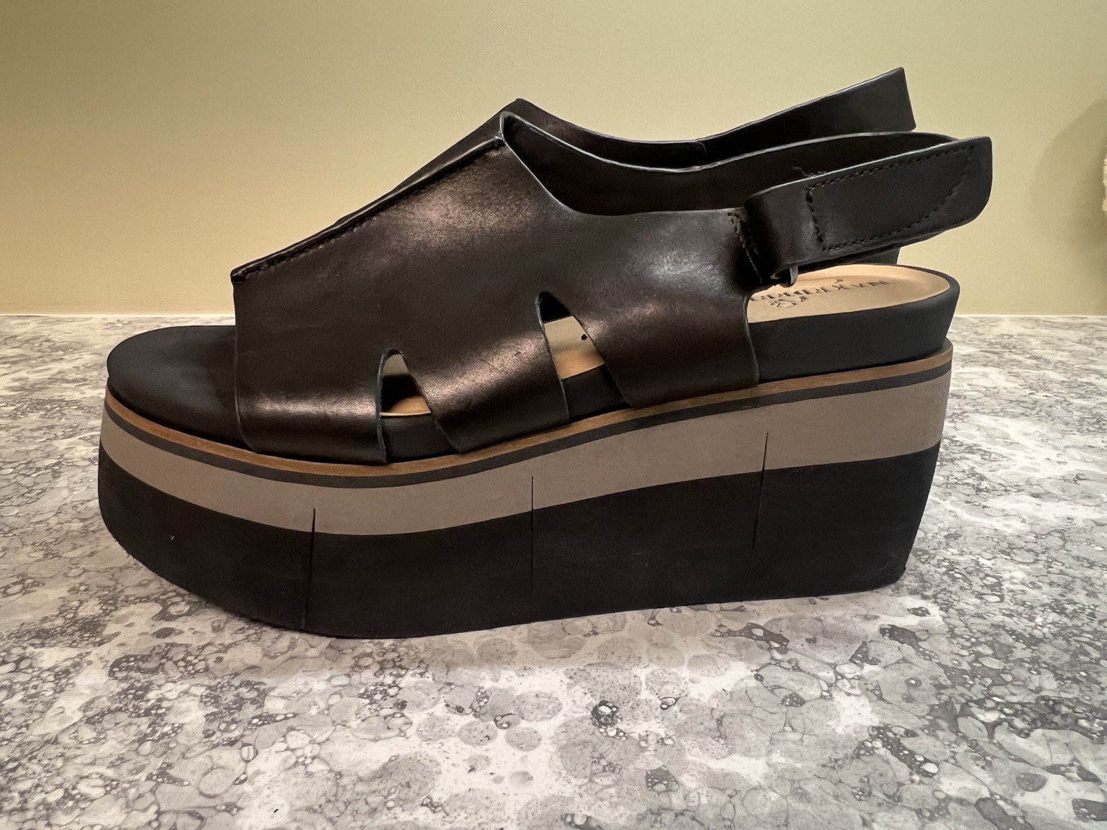 Naked Feet Geo Platform Genuine Leather Wedge Sandal Womens Size 8.5