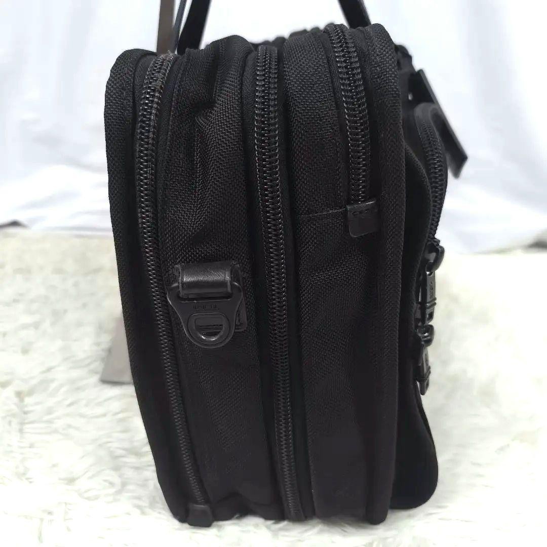 Condition TUMI Alpha Briefcase Expandable 2way 2 layer B4 Compatible Black