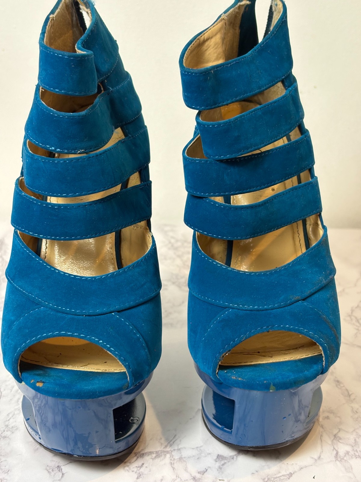 Women’s Bumper Blue Velvet PU Platform Wedged Like Heels Size 6.5