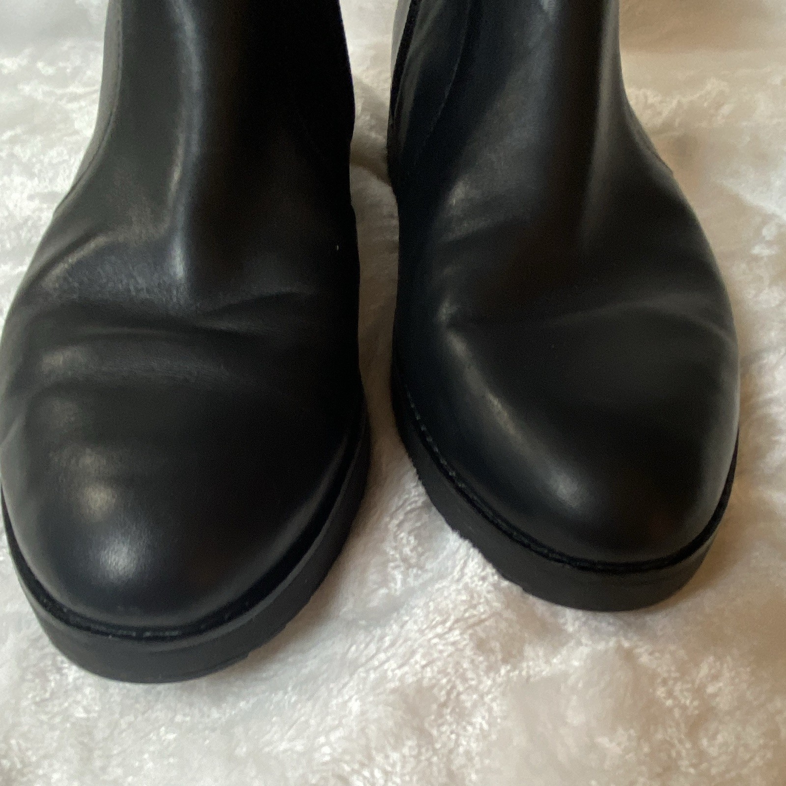 FitFlop Comfort-Technology Leather Chelsea Ankle Bootie Black Zip US 10