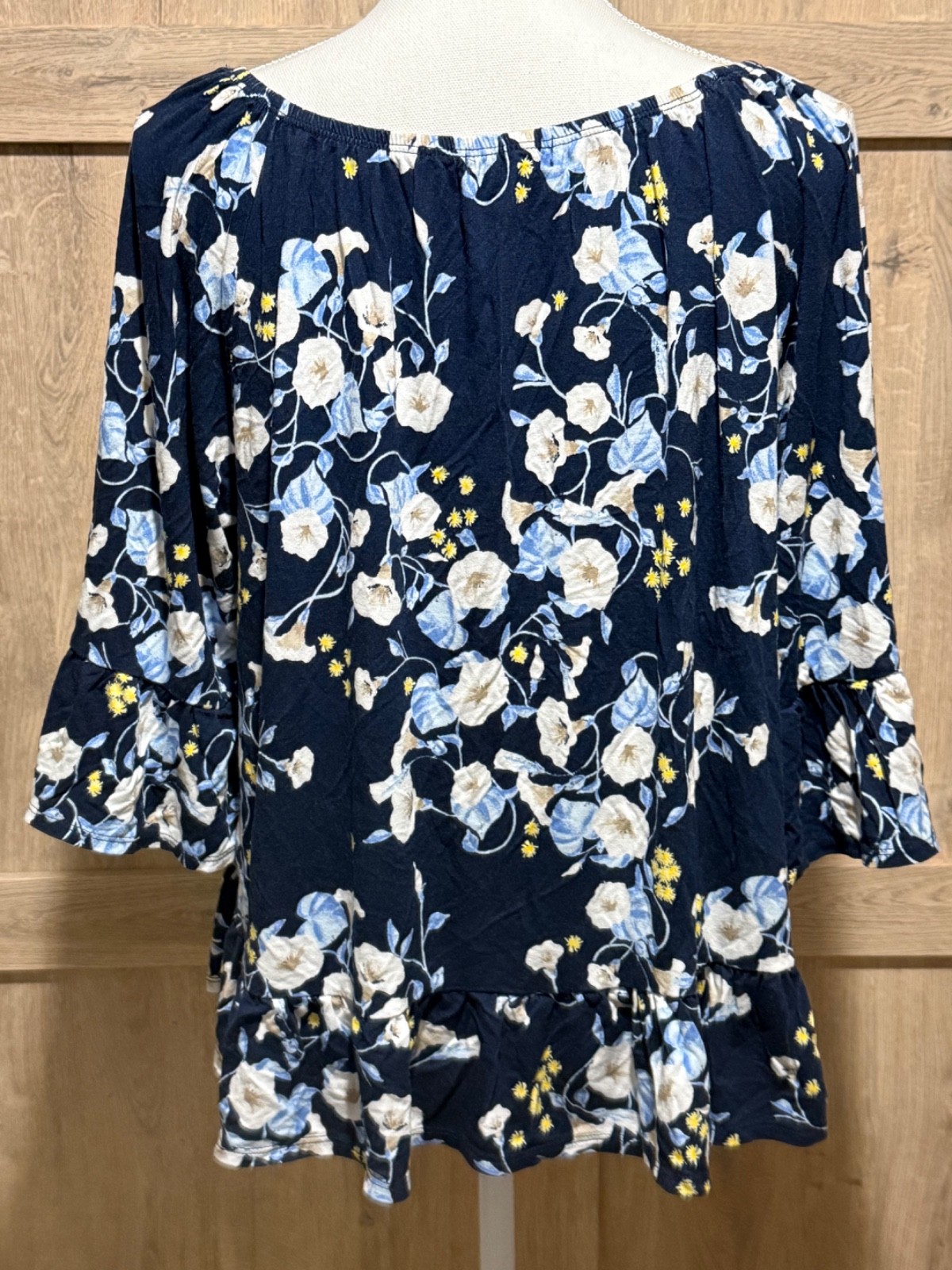 Style & Co XL Womens Top Blue Floral Design Scoop Neck 3/4 Flutter Sleeves