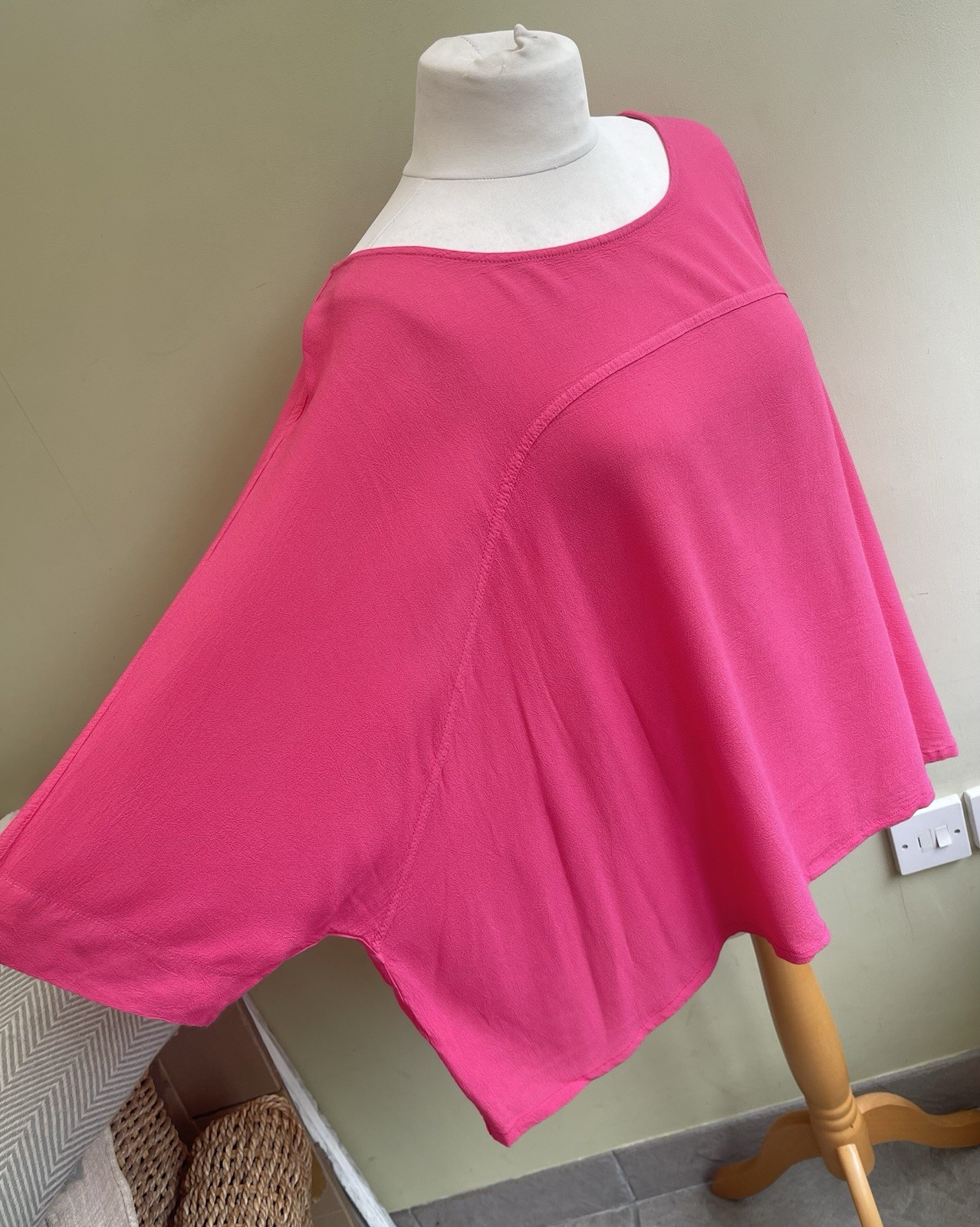 Sahara Hot Pink Viscose Boxy Batwing Blouse Size Medium Large Oversized