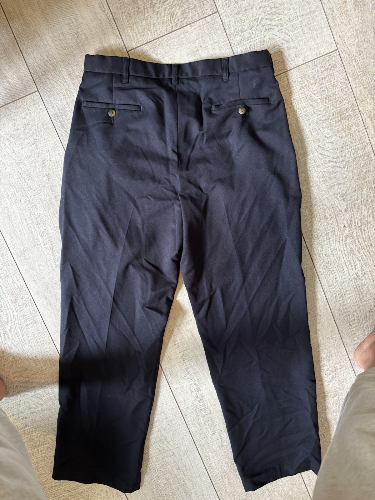 Haggar Men’s Black Pleated Front Dress Pants Classic Fit Straight Leg 34W