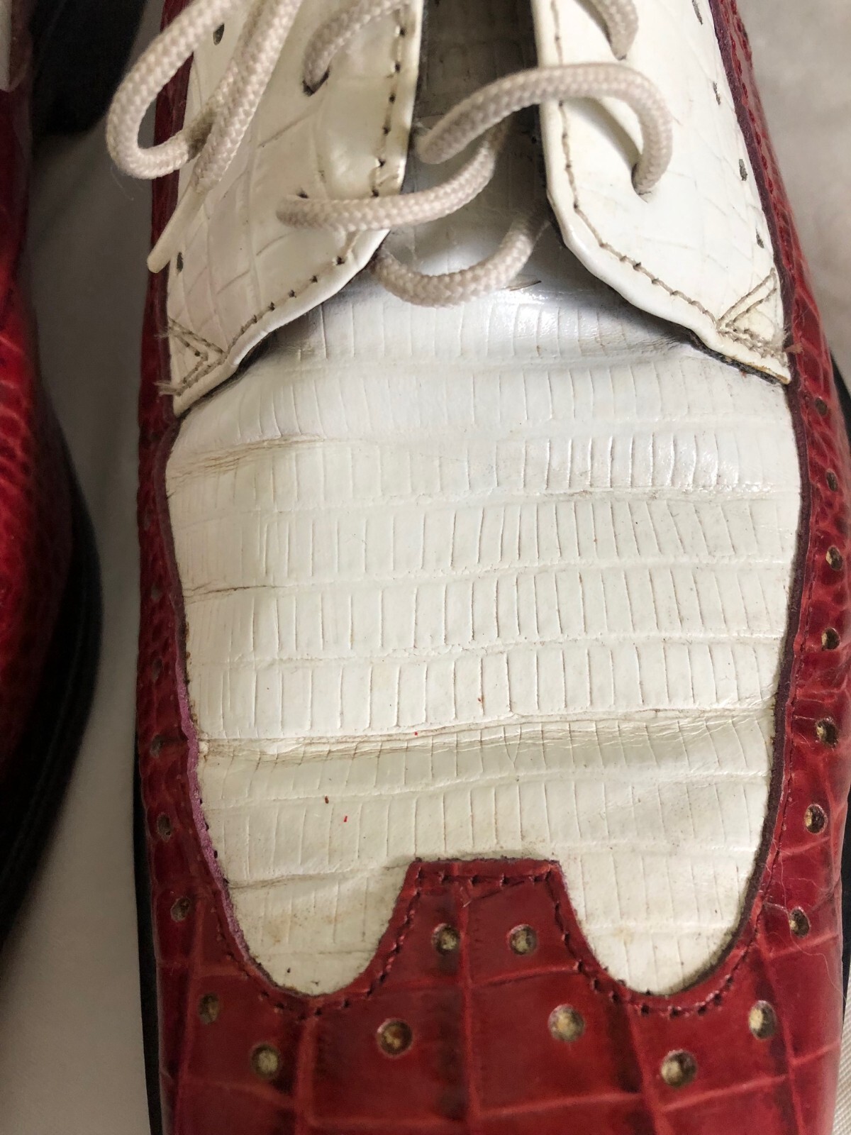 VTG Stacy Adams India Croc Emboss Leather Red & White Wingtip Oxfords 9 M