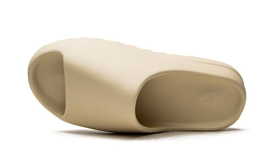 adidas YEEZY Slide “Bone” FZ5897 Men’s Authentic New