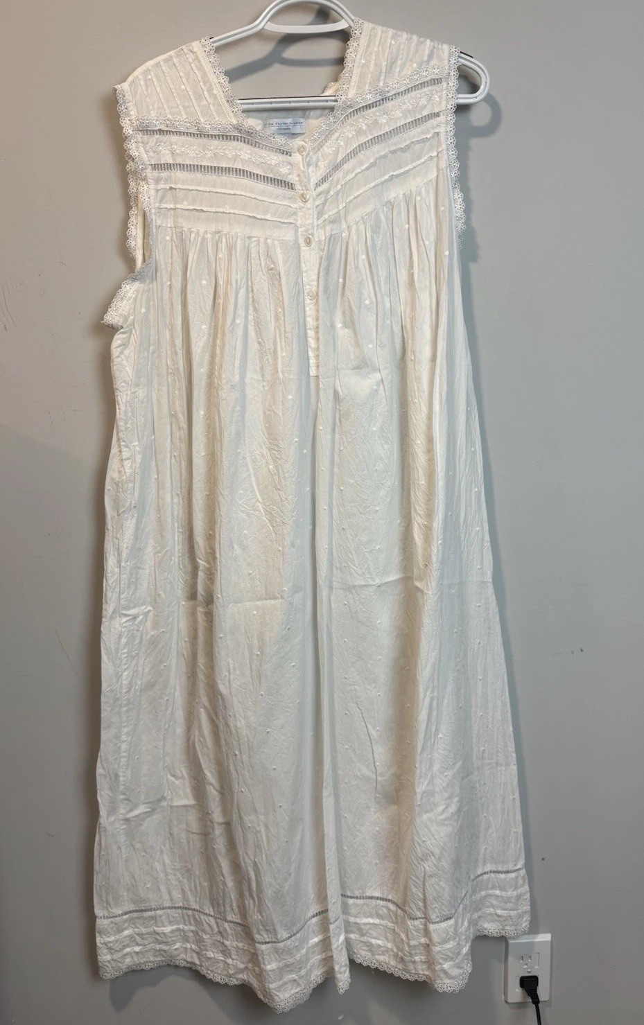 Erika Taylor Woman Intimates Vintage White Cotton Long Nightgown Size 1X